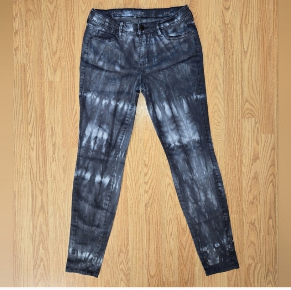 Women's Black Tie-Dye Jeggings